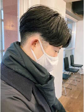 レタッチバイフィフス(RETOUCH by fifth) センターパートカルマパーマワンカールパーマ韓国ヘアガイルヘア