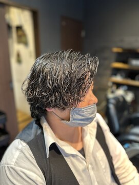 レオザバーバー(LEO the Barber) サーフカール