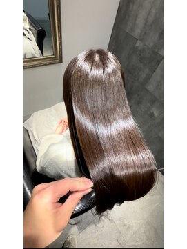 Olive brown/ULTOWA treatment