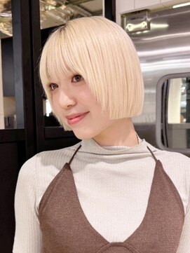 シオン(shion) ボブミディアムハイトーンブリーチ小顔_ba569122