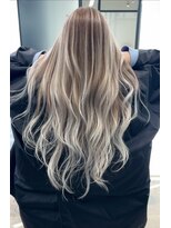 サロウィン 那覇店(SALOWIN)&nbsp;ホワイトバレイヤージュカラー