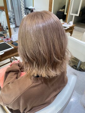 スペックホルダーミミ(Spec Holder mimi) ベージュ×ボブ 11.5デザインカラー