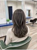 透明感グレージュ☆揺れるくびれミディ
