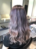 ルイス(L'wis)&nbsp;ホワイトラベンダーアッシュ＋グラデーション