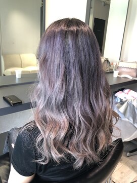 ルイス(L'wis) ホワイトラベンダーアッシュ＋グラデーション