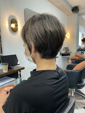 アフロディーテギンザ 神保町(APHRODITE GINZA) カール/セミディ/シアーカラー/姫カット［御茶ノ水/神保町］