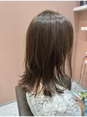 透明感グレージュカラー