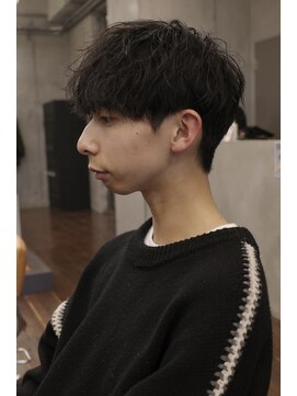 スピンオフシフト(SPIN-OFF SHIFT) 波巻きスパイラルパーマ