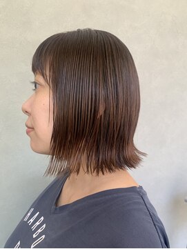 ティピ(tipi) 【ブラウンベージュ切りっぱなしボブ】