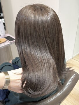 ロベック(Lobec SAKAE) グレージュ