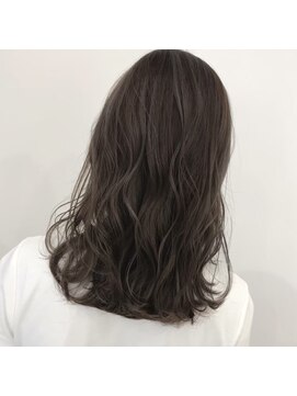 アイニ 大阪上本町店(aini) 【垢抜け】20代30代40代　大人女性　シークレットハイライト