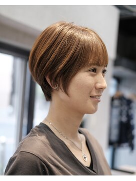 ウム(Umu) 綺麗×大人くびれショート　前髪あり