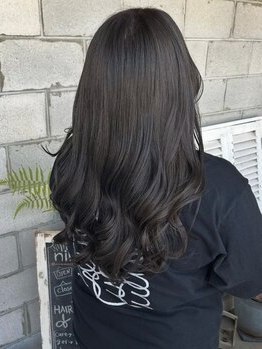 ニキ ヘアー ネイル 子安店(niki hair, nail)の写真/冬にぴったりな軽やかなヘアスタイルをご提案させていただきます＊お客様だけの似合わせヘアを♪