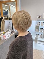 ユニ バイ マグ 長野店(Uni.by Mag)&nbsp;ブリーチ◎透明感あふれるミルクティーベージュショート