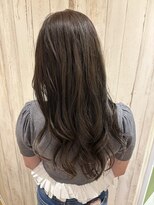 ロア バイ アヴァンス 天王寺店(Lowa by avance.)&nbsp;オリーブグレージュ×透明感