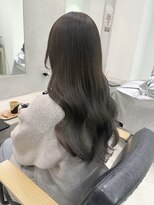 ビブ(VIV)&nbsp;大人透明感グレージュ×コテ巻きもしやすいロングレイヤー♪