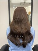 オリーブベージュ×レイヤーカット/新宿