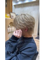 ルースト 原宿店(ROOST)&nbsp;刈り上げセンターパート/波巻きツイストスパイラル/原宿