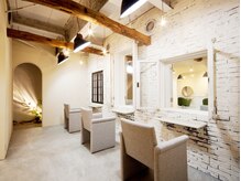 ヌメロオオサカ(Numero OSAKA)