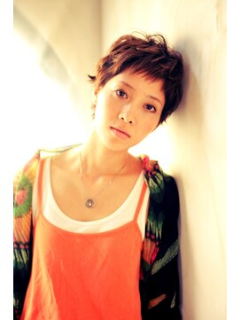 ブーケ(BOUQUET) 大人っぽいクセを生かしたショートスタイル。