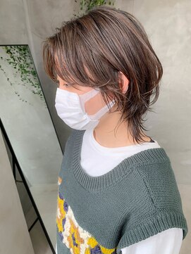 テトヘアー(teto hair) ウルフカット、ミディアムウルフ、アッシュブラウン、グレージュ