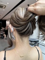 ステア ケース(stair case)&nbsp;えりあしハイライト　夏のロングヘアの方必見！