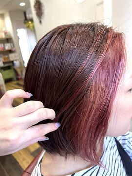 ヘアーハピネス ハート(hair happiness heArt) 20代30代40代前下がりストレートピンクデザインカラー