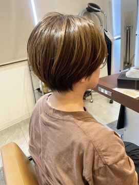 エイクス ヘア デザイン×美髪クリニック 千葉(AQs hair design) ミディアムヘア/暗めカラー/グランマッシュ/千葉