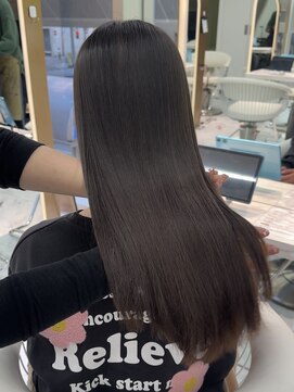 ロンドルピナス 小倉(Lond Lupinus) ミディアムヘア暗めカラー/デザインカラー/フェイスフレーミング