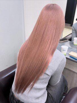 ジルバイジゼル(JILL by GiseL) 柔らかピンクミルクティー 10代20代 福岡美容室 天神ハイトーン