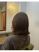 ザセントラル トヨス(THE CENTRAL)&nbsp;ボブ外ハネボブくびれボブ大人ミディアムオリーブベージュ