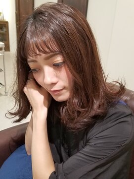 インビテーション(invitation) ナチュラルでおしゃれなシースルーバング♪