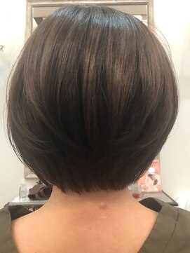 パース(PARS) 大人の前下がりショート