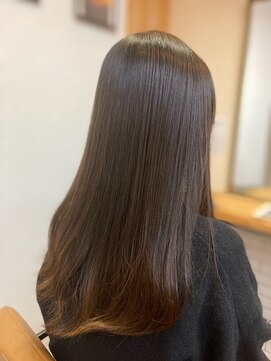 トリート(TREAT) 艶髪ヘッドスパを受けられたお客様へア