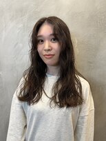 ワッツユアヘアストーリー(What’s your hair story)&nbsp;ロングヘア/ロングパーマ/パーマ/ベージュ/ブリーチなし