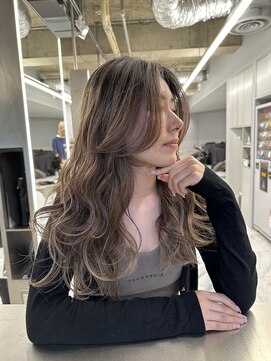 ヴァイス 新宿店(VAICE) ハイライトカラー/レイヤーカット［新宿/ケアブリーチ］