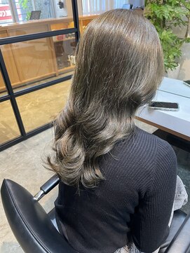 プール(POOL) オリーブグレージュ×くびれレイヤー