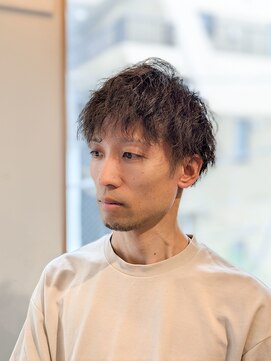 ヴァラ(VOILA) 緩めツイストスパイラルパーマスタイル