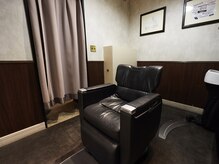 ラヴィ ニュー スタンダードバーバー 浜松町(LAVIE NEW STANDARD BARBER)