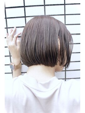フォイルヘアー(Foil.hair) 扱いやすい大人ミニボブ【切りっぱなし】
