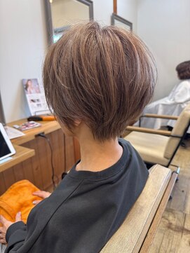 ショートカット×ミルクティベージュ