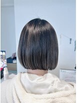 幻(maboroshi)&nbsp;ミニボブ(切りっぱなしボブ)+パラパラブリーチ