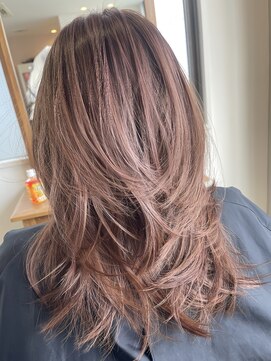 シェリー(Che'ri) ピンクブラウン×レイヤーカット