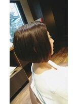 レパーン(Lepa)&nbsp;前下がりボブ ×グレージュカラー