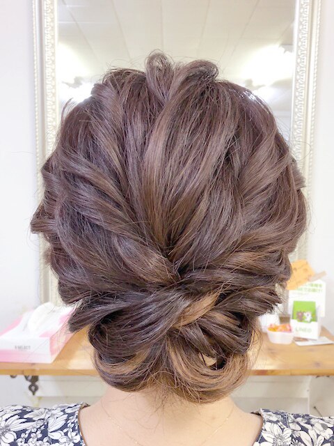 【早朝7：30〜10：00】早い時間でもお得♪ヘアセット 3900円（平日使用不可）