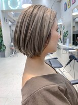 テトヘアー(teto hair) シルバー、ブロンド、ベージュ、ブリーチ