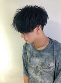 前下がり 刈り上げ マッシュ ケアブリーチ