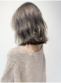 ダメージレスブリーチカラーでハイトーンミルクティーベージュ