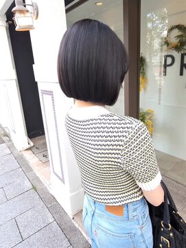 e.m.a プレミアムビューティーサロン 栄駅店(e.m.a PREMIUM BEAUTY SALON) 王道シンプルボブ