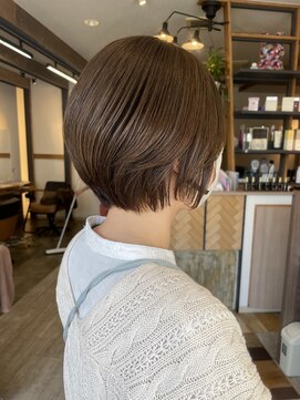 ザ ライト バイ アストレア(The Light by Astraea) 襟足スッキリショートボブ